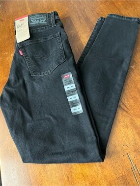 Levi's 721 High -Rise Skinny Jeans, Size 26- Soft Black, NWT